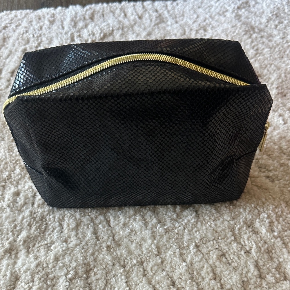 New Tarte Cosmetic Bag